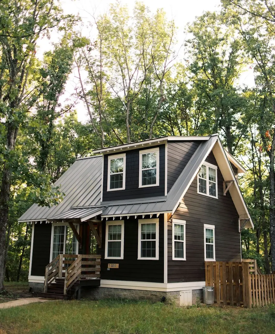 Buckhorn Hollow Farms cottage surrounded by trees